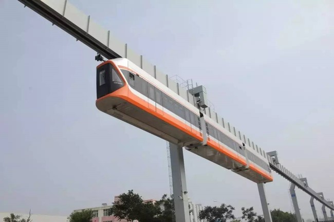 Suspension monorail test line